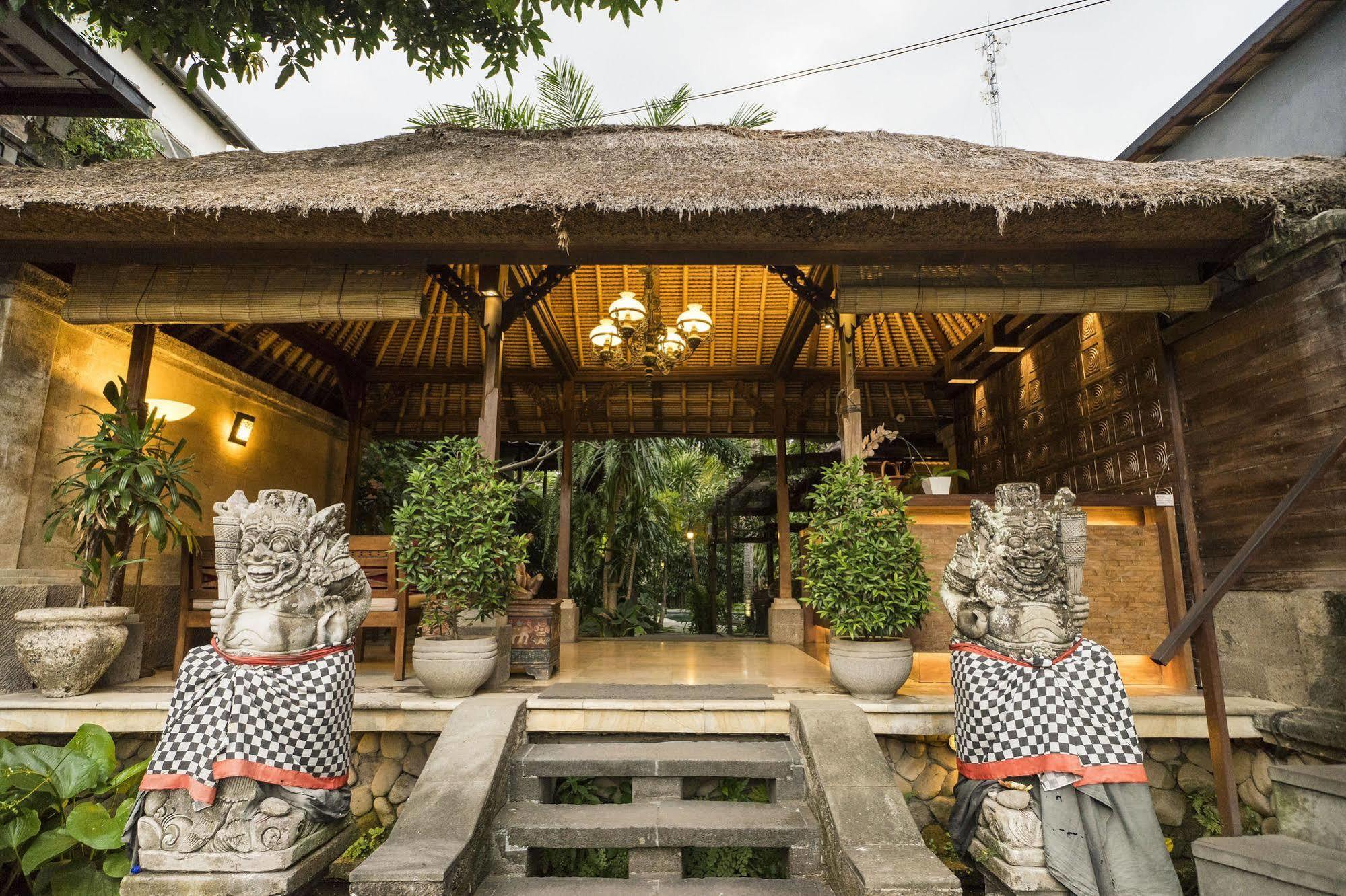 Adi Cottage Ubud Exteriör bild