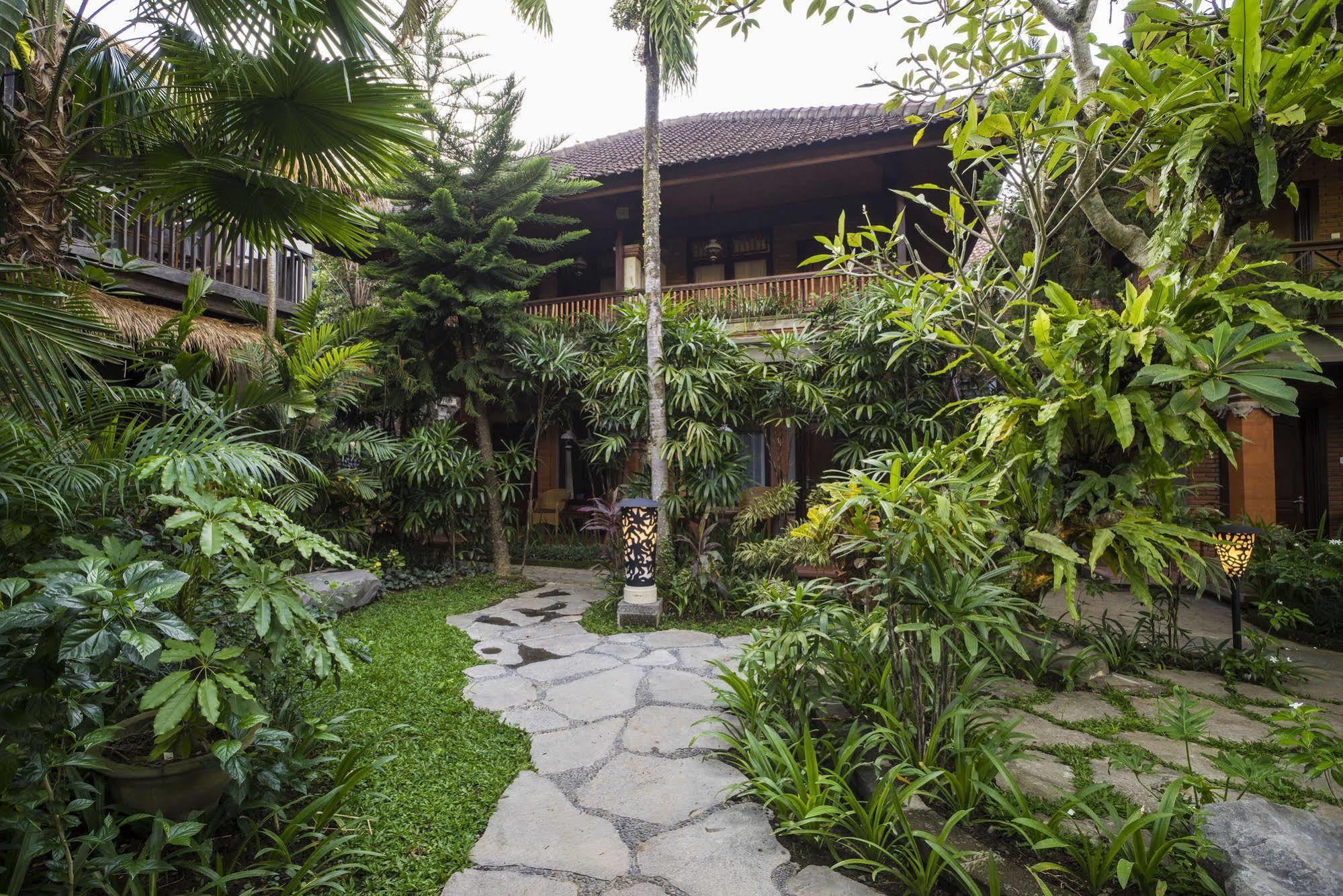 Adi Cottage Ubud Exteriör bild